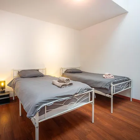 Apartament La Terrasse Vue Etangs, Babyfoot, Jeux De Societe By Bookingfute